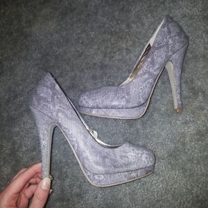 Light purple heels